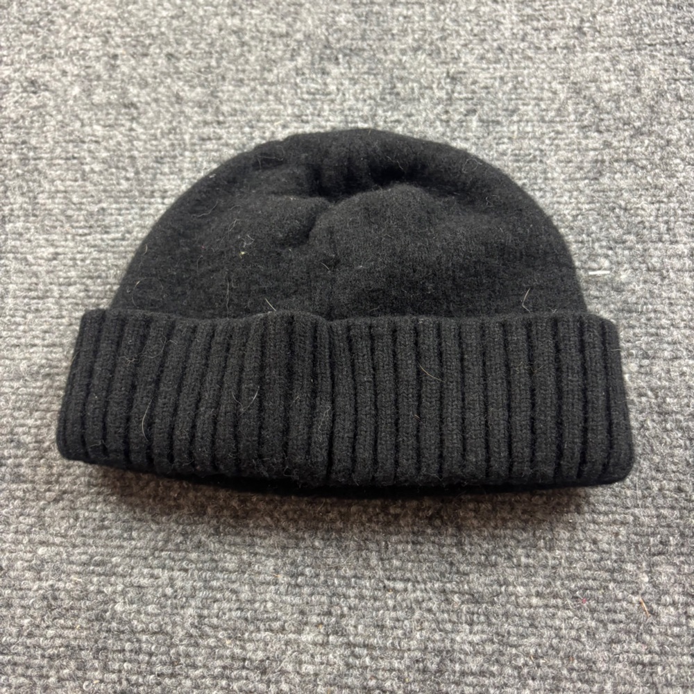 PATAGONIA Black Wool Blend Cuffed Beanie Winter Hat One Size Fits Most - Picture 2 of 6